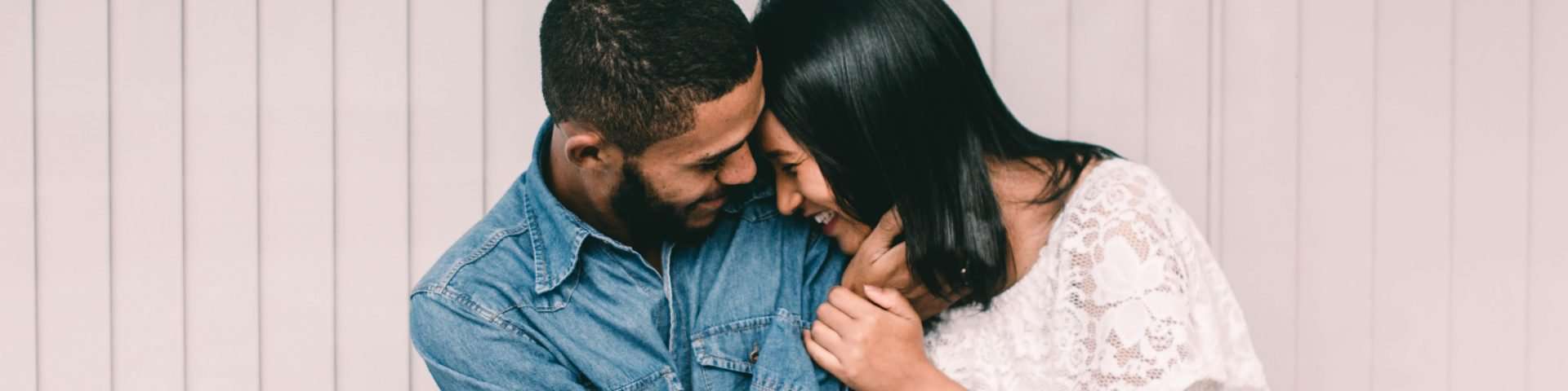 Liebe ist NICHT genug und 19 andere Dinge, die man über Beziehungen lernt, wenn man endlich in einer guten ist