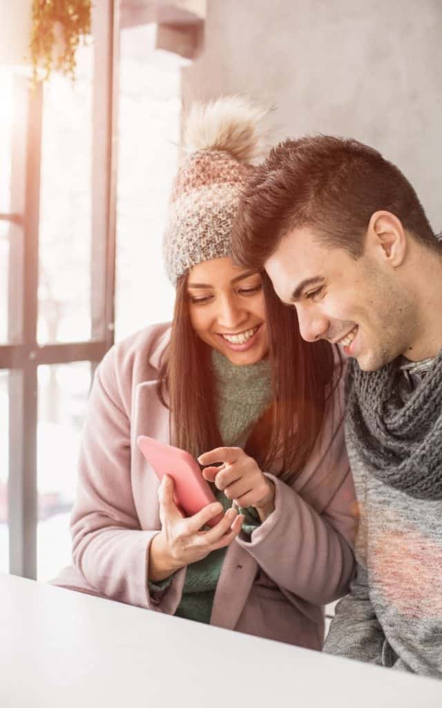 Heimlich verliebt: Diese 22 Anzeichen zeigen, dass ein Heimlich verliebt: Diese 22 Anzeichen zeigen, dass ein