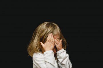 11 Anzeichen dafür, dass du von einem toxischen Elternteil großgezogen wurdest