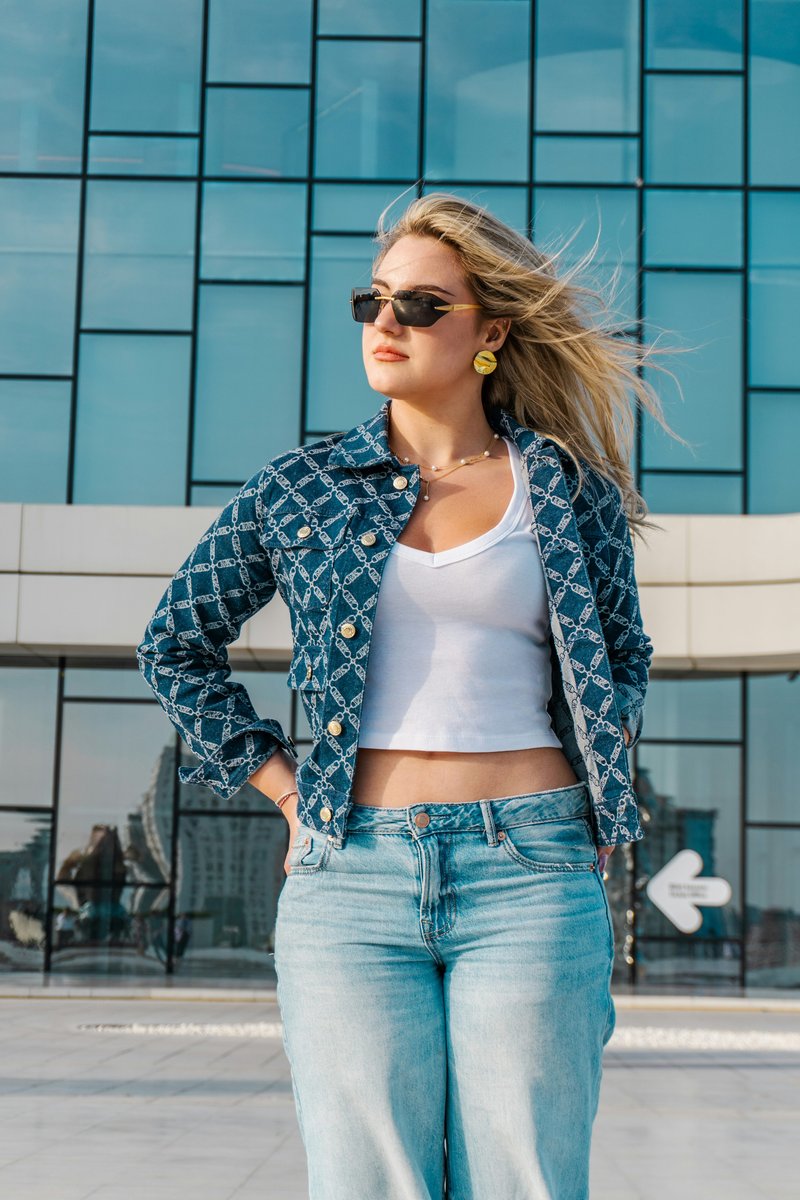 Young woman in stylish denim jacket and jeans photo – Free Fashion Image on Unsplash