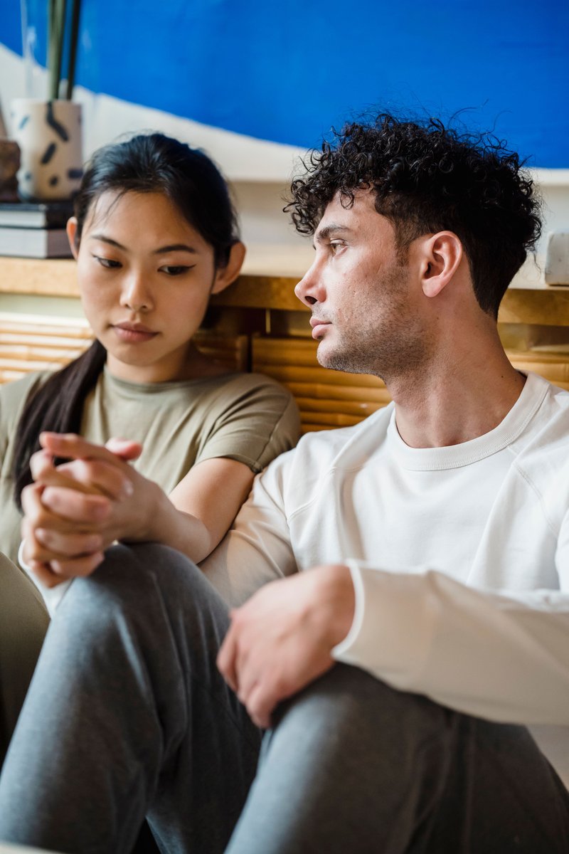 A Couple Seriously Looking at Each Other · Free Stock Photo A Couple Seriously Looking at Each Other · Free Stock Photo