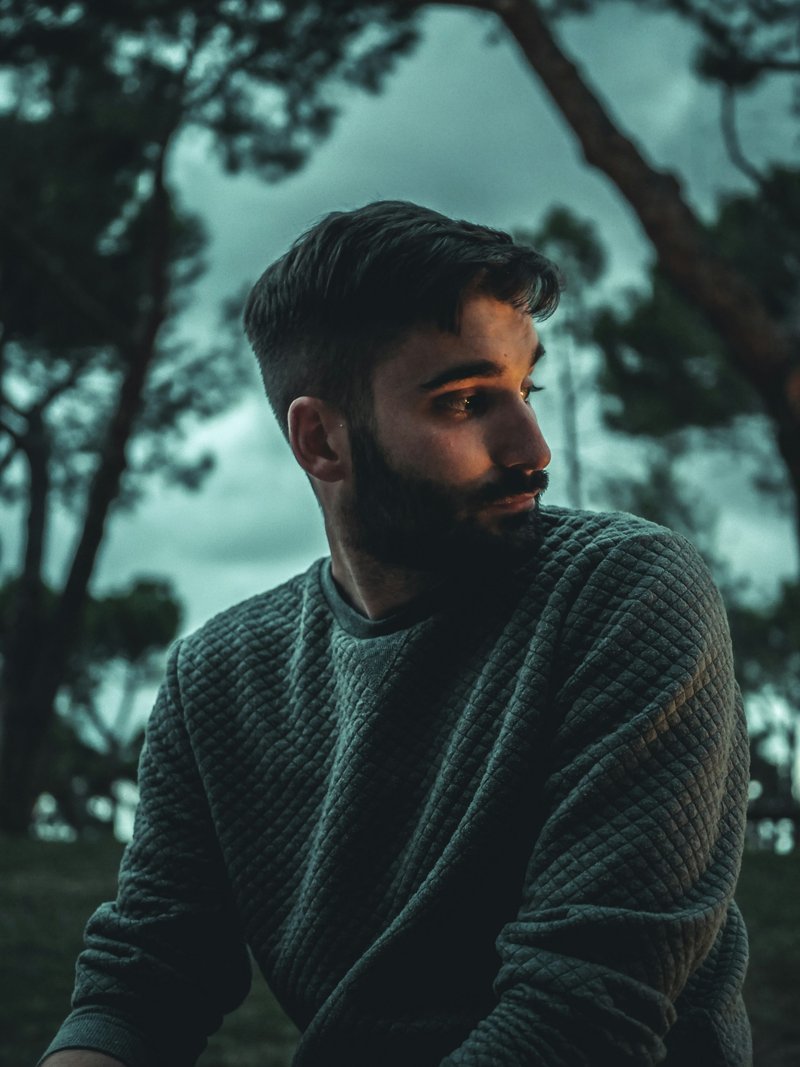 A man with a beard standing in a desert photo – Free Grey ... A man with a beard standing in a desert photo – Free Grey ...