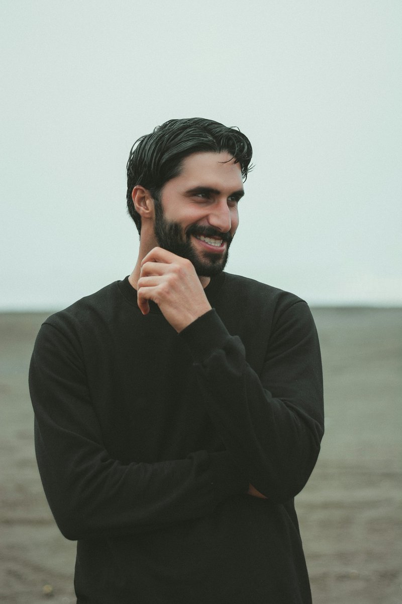 A man with a beard standing in a desert photo – Free Grey ... A man with a beard standing in a desert photo – Free Grey ...