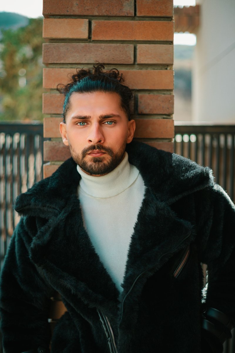 Stylish Portrait of a Man in Winter Fashion · Free Stock Photo Stylish Portrait of a Man in Winter Fashion · Free Stock Photo